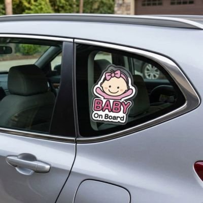 Autocollant bébé à bord fille sur vitre voiture