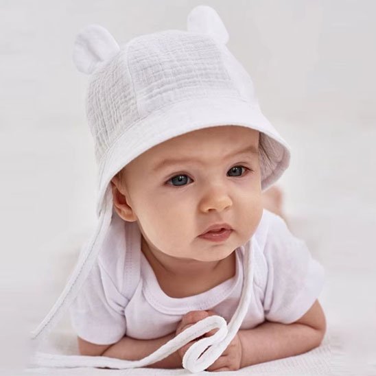 Bébé porte chapeau bebe blanc toutes saisons
