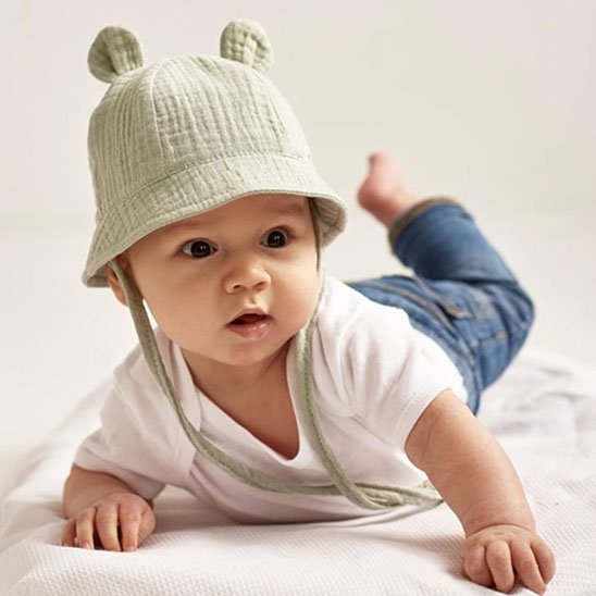 Bébé porte chapeau bebe vert toutes saisons