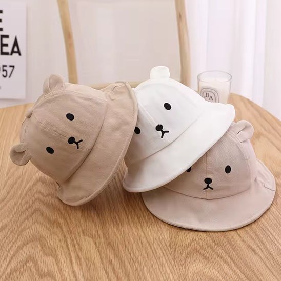 Ensemble de trois chapeau bebe chat kaki blanc marron