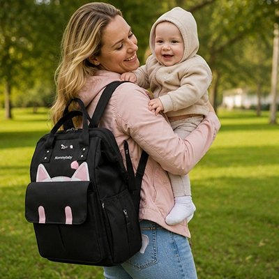 Maman porte sac  a langer a dos noir chat