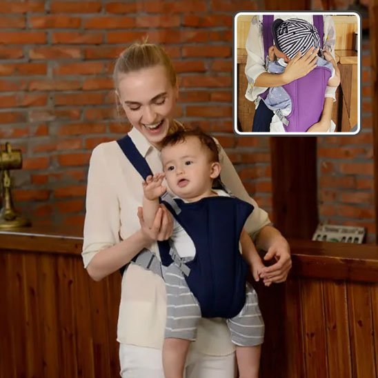 Maman  souriant avec bébé dans porte bébé bleu nuit