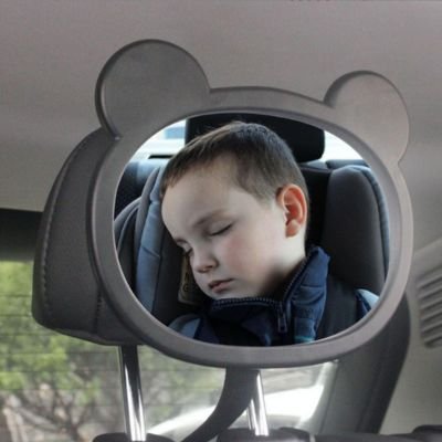 miroir voiture bébé avec reflet bébé endormit sur siège passager
