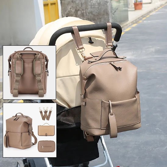 sac à langer kaki accroché à poussette avec ensemble complet