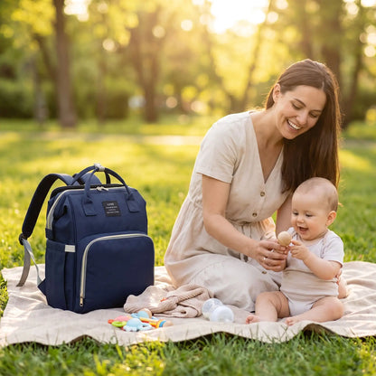 Sac a langer mommy bleu nuit près maman bébé